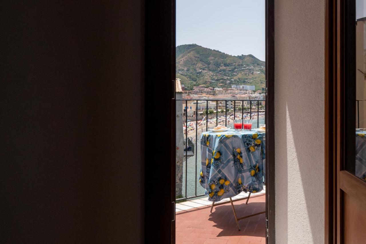 Lavatoioflats Casa Sul Mare E Sul Lavatoio Medievale A เชฟาลู ภายนอก รูปภาพ